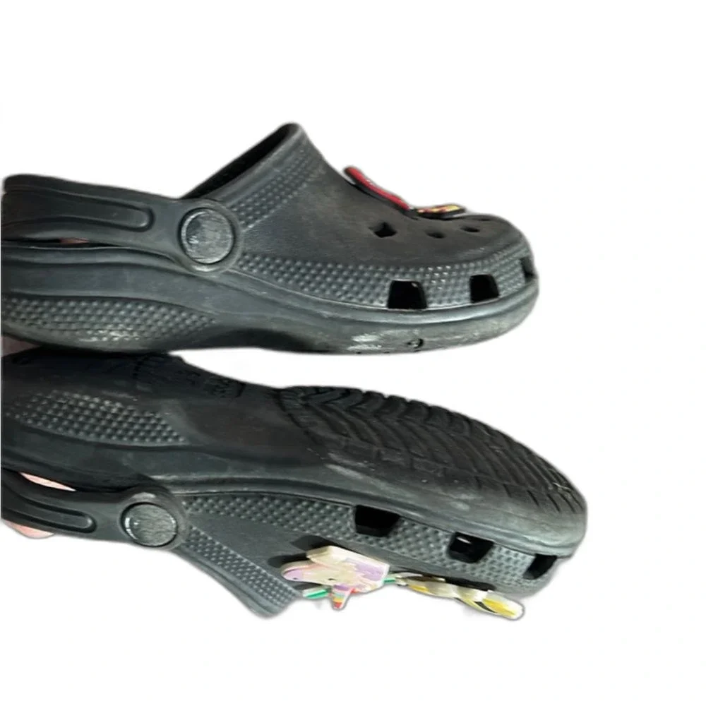 CROCS Kids Shoes Size 11 Black Slip On Slippers Colorful Jibbets Charms
